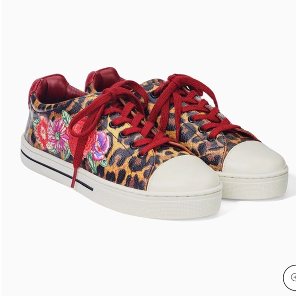 NWT Brighton UPTOWN SPOTS
Spots Floral Embroidered Leopard Print Sneakers